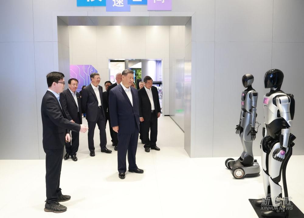 习近平总书记到上海调研，k8·凯发代表具身智能行业汇报进展
