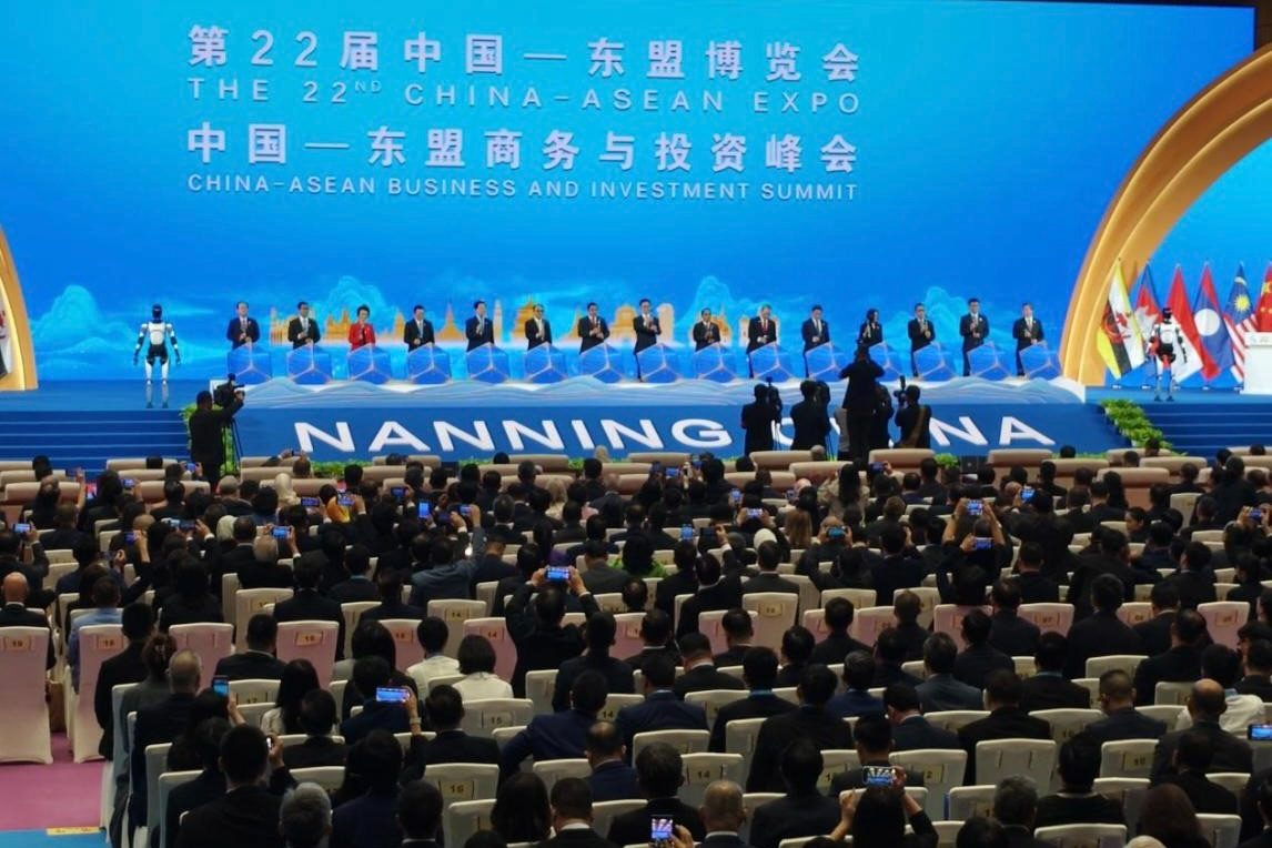 k8·凯发机器人闪耀中国-东盟博览会，以具身智能助力国际盛会