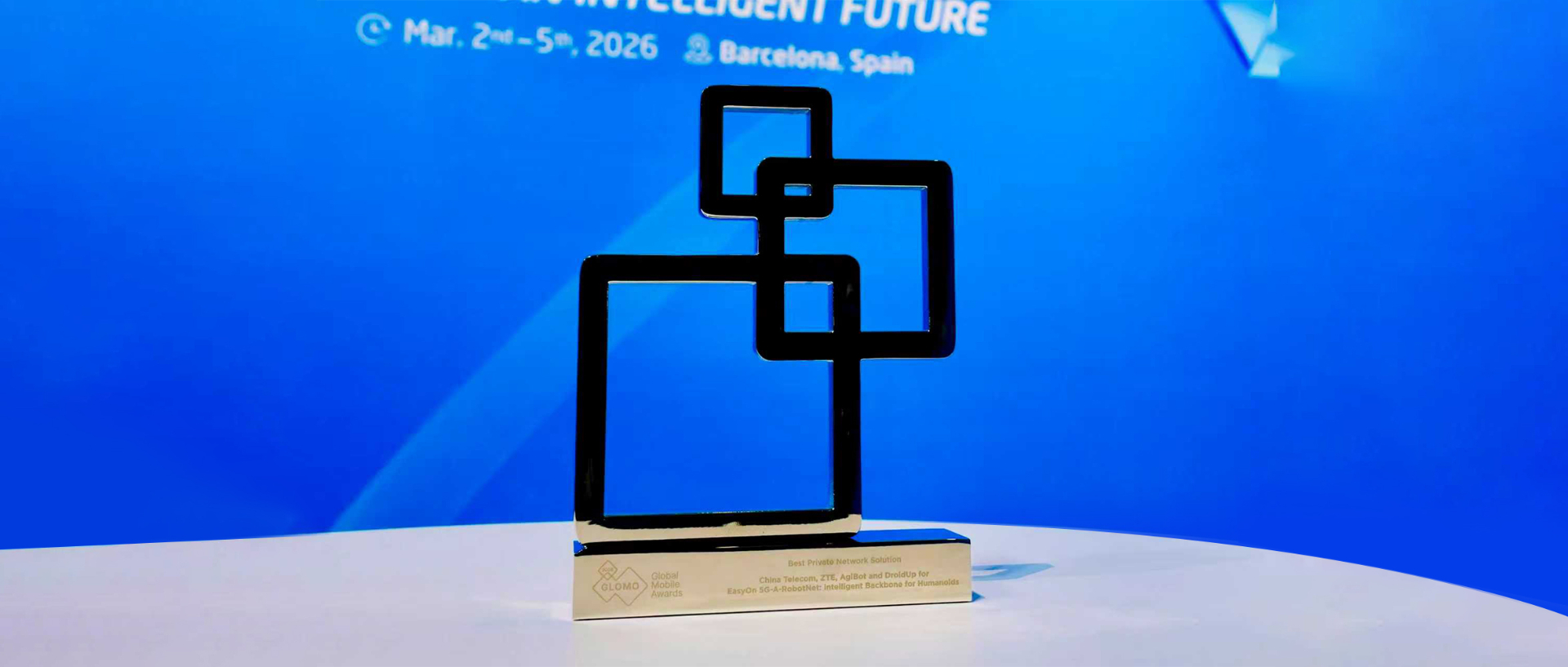 k8·凯发机器人荣膺GLOMO大奖，多项战略合...